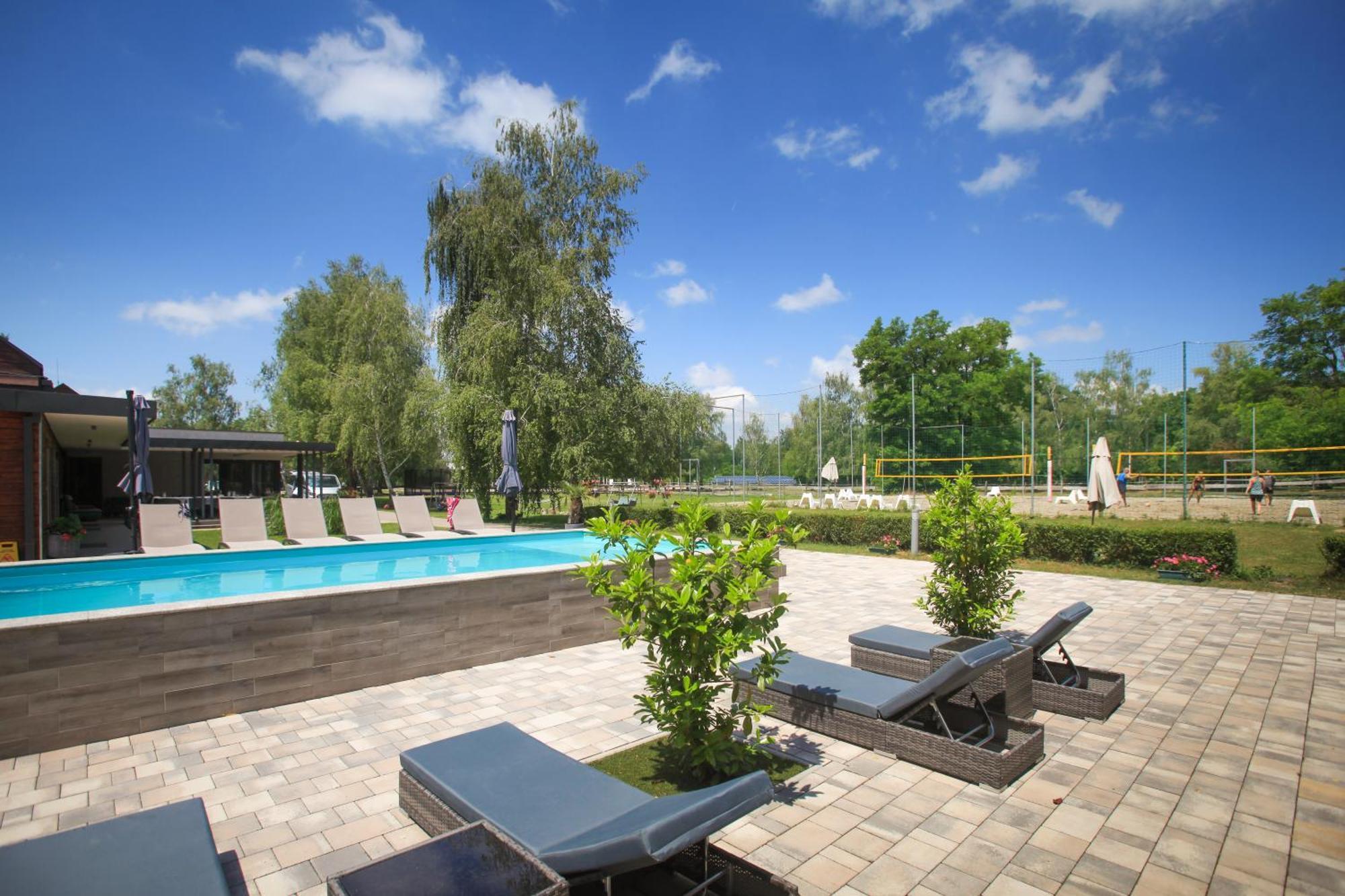 Mohácsi Wellness Vendégház és Lovasklub Exterior foto