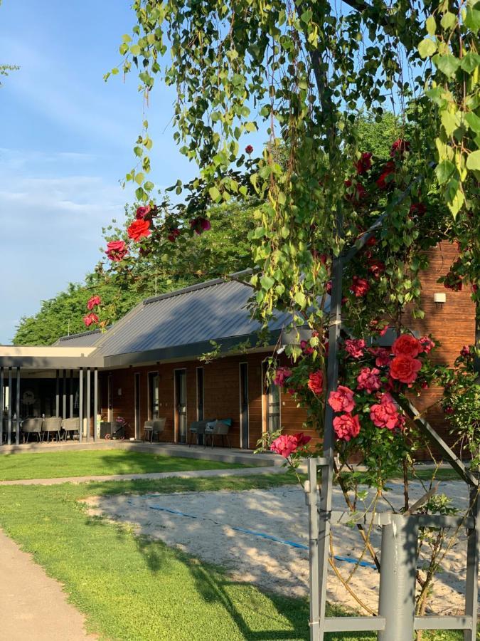 Mohácsi Wellness Vendégház és Lovasklub Exterior foto